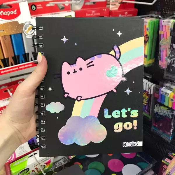 Cuaderno A5 mooving Pusheen x80 hojas