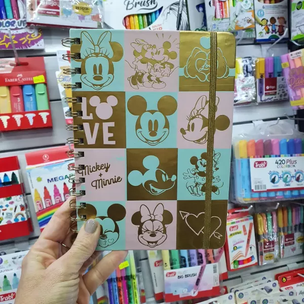 Cuaderno A5 mooving  Mickey y Minnie x48 hojas