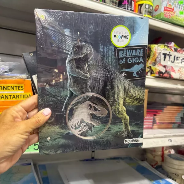 Carpeta Nro 3 dos tapas Mooving Jurassic World 2025