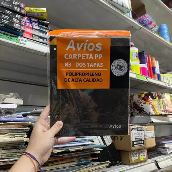 Carpeta Escolar dos tapas N°3 AVIOS