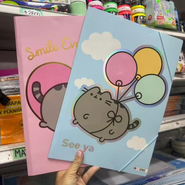 Carpeta 3 solapas Oficio Mooving Pusheen 2026