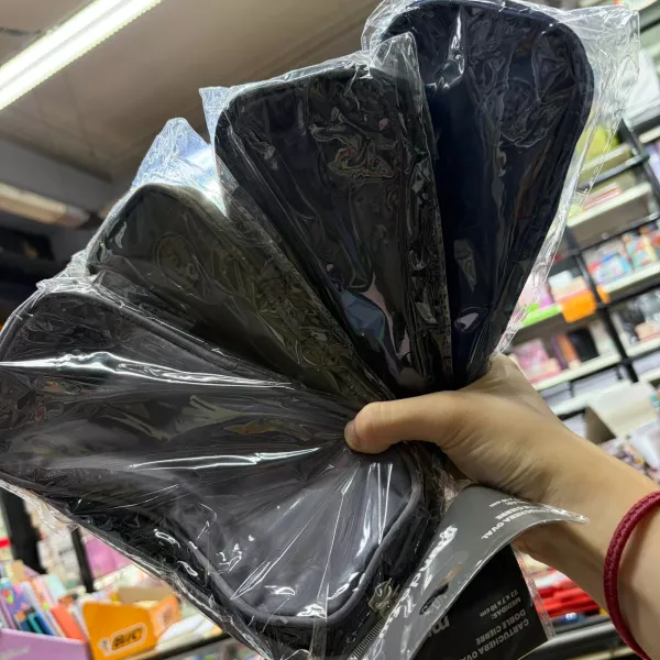 Cartuchera Fw - Oval Doble Cierre Clasicas