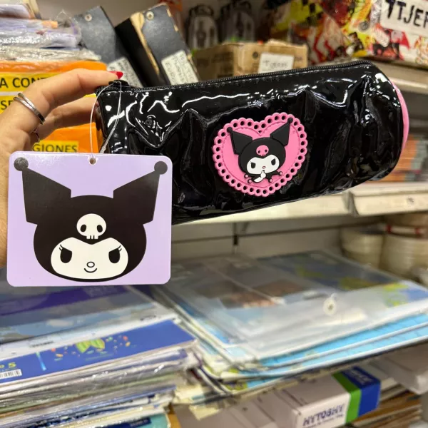 Cartuchera Mooving Tubo Kuromi 2026