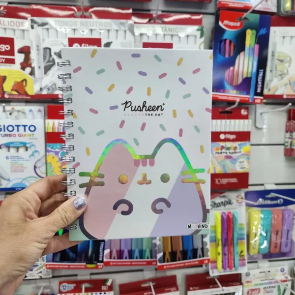 Cuaderno A5 mooving Pusheen 16*21